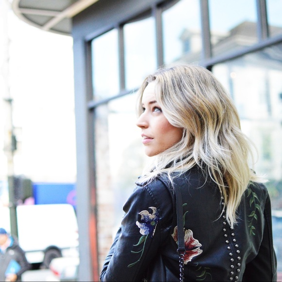 Meet your Posher, Taylor - Picture 11 of 11